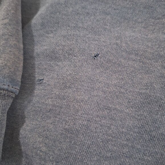 Carhartt distressed thrashed gray sweatshirt size XL - Picture 4 of 8